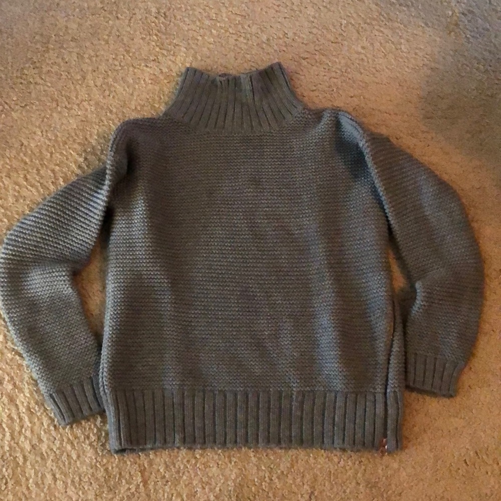 Lululemon gray tunic sweater